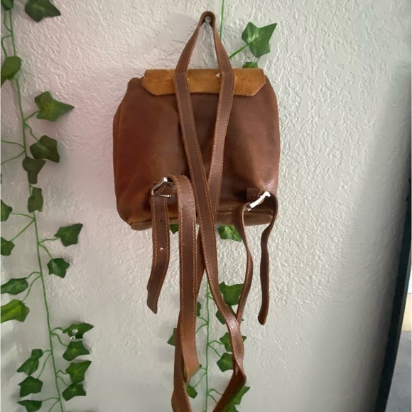 Brandy Melville Mini Backpack - Picture 3 of 3